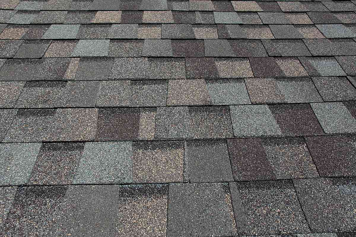 Roof Washing Rockville MD 1 Asphalt shingle roof cleaning